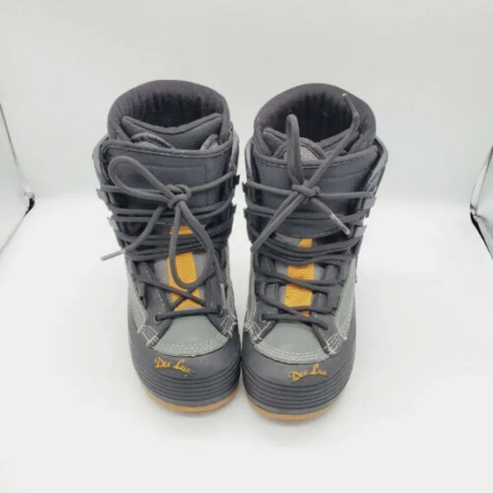 Dee Luxe Boys Snowboarding Boots Size US‎ 210